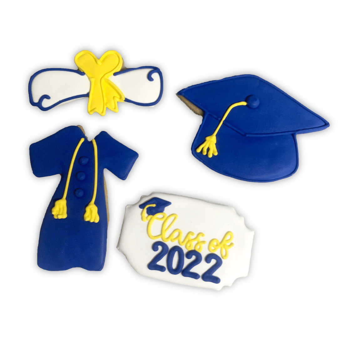 how-to-decorate-mini-graduation-sugar-cookies-buttercream